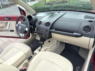 2007 Volkswagen New Beetle Convertible 2.5  WOW!! 72K ONLY  MILES!! AUTOMATIC!!CALL NOW 954-902-9298 !! - Photo 15 - Pompano Beach, FL 33069