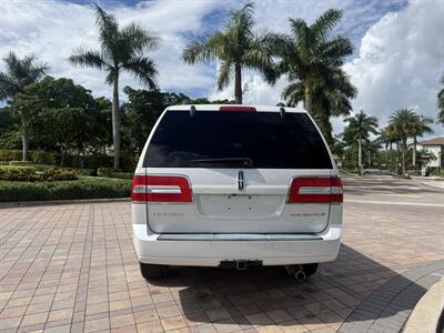 2013 Lincoln Navigator   - Photo 3 - Pompano Beach, FL 33069