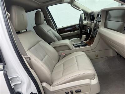 2013 Lincoln Navigator   - Photo 23 - Pompano Beach, FL 33069