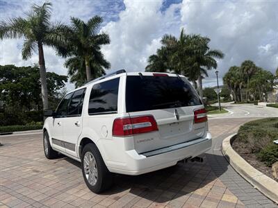 2013 Lincoln Navigator   - Photo 2 - Pompano Beach, FL 33069
