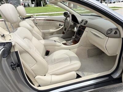 2008 Mercedes-Benz CLK CLK 350  CONVERTIBLE ONLY 69K MILES !! GARAGE KEPT !! NAVIGATION !! HTD SEATS !!   CARFAX .... - Photo 21 - Pompano Beach, FL 33069
