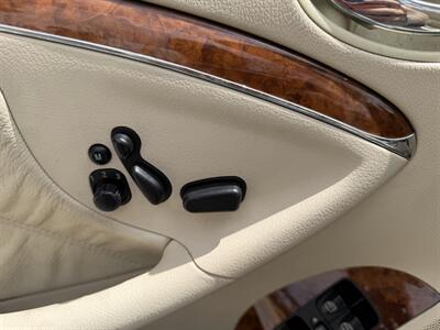 2008 Mercedes-Benz CLK CLK 350  CONVERTIBLE ONLY 69K MILES !! GARAGE KEPT !! NAVIGATION !! HTD SEATS !!   CARFAX .... - Photo 50 - Pompano Beach, FL 33069