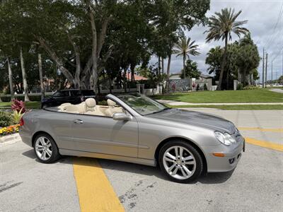 2008 Mercedes-Benz CLK CLK 350  CONVERTIBLE ONLY 69K MILES !! GARAGE KEPT !! NAVIGATION !! HTD SEATS !!   CARFAX .... - Photo 1 - Pompano Beach, FL 33069