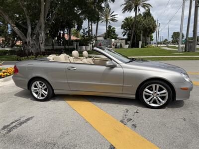 2008 Mercedes-Benz CLK CLK 350  CONVERTIBLE ONLY 69K MILES !! GARAGE KEPT !! NAVIGATION !! HTD SEATS !!   CARFAX .... - Photo 15 - Pompano Beach, FL 33069