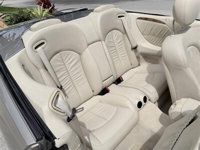 2008 Mercedes-Benz CLK CLK 350  CONVERTIBLE ONLY 69K MILES !! GARAGE KEPT !! NAVIGATION !! HTD SEATS !!   CARFAX .... - Photo 39 - Pompano Beach, FL 33069