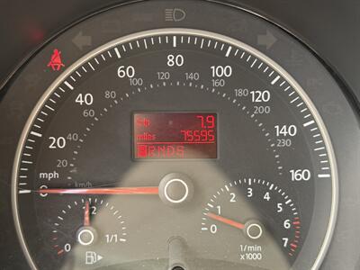 2007 Volkswagen New Beetle Convertible Triple White  wow !! EXTREMELY RARE !! 1 OWNER !!LOW MILES 75K!! CLEAN CARFAX !!GARAGE KEPT !!! - Photo 60 - Pompano Beach, FL 33069