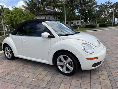 2007 Volkswagen New Beetle Convertible Triple White  wow !! EXTREMELY RARE !! 1 OWNER !!LOW MILES 75K!! CLEAN CARFAX !!GARAGE KEPT !!! - Photo 10 - Pompano Beach, FL 33069