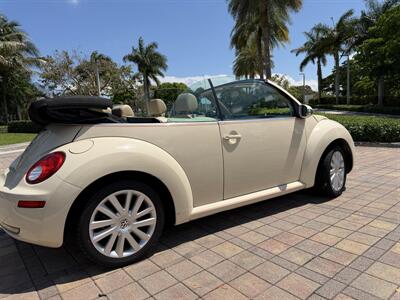 2008 Volkswagen New Beetle Convertible SE  Wow !! only 88k Miles !! HTD SEASTS !! POWER TOP !! SE MODEL !!CALL NOW 954-902-9298 - Photo 12 - Pompano Beach, FL 33069