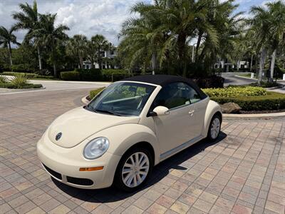 2008 Volkswagen New Beetle Convertible SE  Wow !! only 88k Miles !! HTD SEASTS !! POWER TOP !! SE MODEL !!CALL NOW 954-902-9298 - Photo 3 - Pompano Beach, FL 33069