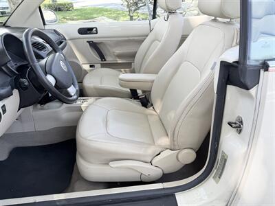 2008 Volkswagen New Beetle Convertible SE  Wow !! only 88k Miles !! HTD SEASTS !! POWER TOP !! SE MODEL !!CALL NOW 954-902-9298 - Photo 8 - Pompano Beach, FL 33069