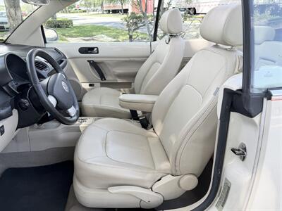 2008 Volkswagen New Beetle Convertible SE  Wow !! only 88k Miles !! HTD SEASTS !! POWER TOP !! SE MODEL !!CALL NOW 954-902-9298 - Photo 15 - Pompano Beach, FL 33069