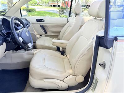 2008 Volkswagen New Beetle Convertible SE  Wow !! only 88k Miles !! HTD SEASTS !! POWER TOP !! SE MODEL !!CALL NOW 954-902-9298 - Photo 11 - Pompano Beach, FL 33069