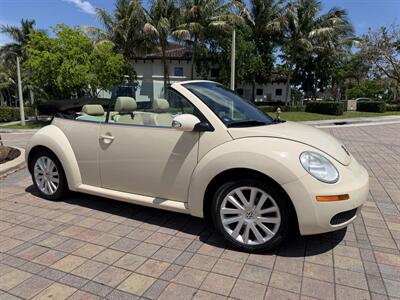 2008 Volkswagen New Beetle Convertible SE  Wow !! only 88k Miles !! HTD SEASTS !! POWER TOP !! SE MODEL !!CALL NOW 954-902-9298 - Photo 1 - Pompano Beach, FL 33069