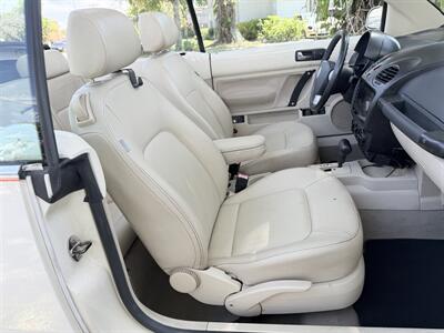 2008 Volkswagen New Beetle Convertible SE  Wow !! only 88k Miles !! HTD SEASTS !! POWER TOP !! SE MODEL !!CALL NOW 954-902-9298 - Photo 27 - Pompano Beach, FL 33069