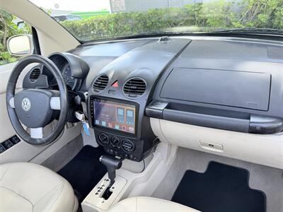 2008 Volkswagen New Beetle Convertible SE  Wow !! only 88k Miles !! HTD SEASTS !! POWER TOP !! SE MODEL !!CALL NOW 954-902-9298 - Photo 34 - Pompano Beach, FL 33069