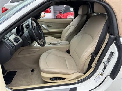 2005 BMW Z4 2.5i  CONVERTIBLE !! WOW ONLY 51K MILES !! POWER TOP !!HTD SEATS !! VIDEO !! 954-902-9298 . - Photo 56 - Pompano Beach, FL 33069