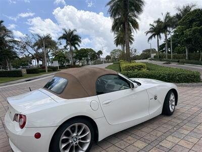 2005 BMW Z4 2.5i  CONVERTIBLE !! WOW ONLY 51K MILES !! POWER TOP !!HTD SEATS !! VIDEO !! 954-902-9298 . - Photo 31 - Pompano Beach, FL 33069