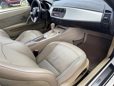 2005 BMW Z4 2.5i  CONVERTIBLE !! WOW ONLY 51K MILES !! POWER TOP !!HTD SEATS !! VIDEO !! 954-902-9298 . - Photo 52 - Pompano Beach, FL 33069