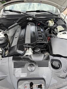 2005 BMW Z4 2.5i  CONVERTIBLE !! WOW ONLY 51K MILES !! POWER TOP !!HTD SEATS !! VIDEO !! 954-902-9298 . - Photo 20 - Pompano Beach, FL 33069