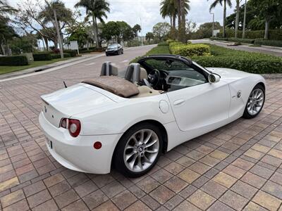 2005 BMW Z4 2.5i  CONVERTIBLE !! WOW ONLY 51K MILES !! POWER TOP !!HTD SEATS !! VIDEO !! 954-902-9298 . - Photo 47 - Pompano Beach, FL 33069