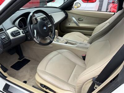 2005 BMW Z4 2.5i  CONVERTIBLE !! WOW ONLY 51K MILES !! POWER TOP !!HTD SEATS !! VIDEO !! 954-902-9298 . - Photo 19 - Pompano Beach, FL 33069