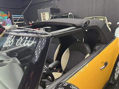 2012 MINI Cooper CONVERTIBLE WOW !!! LOW MILES 73K !!! BRAND NEW WRAP !!! POWER TOP !! CALL NOW TO BUY IT NOW !! 954-902-9298 ... - Photo 29 - Pompano Beach, FL 33069