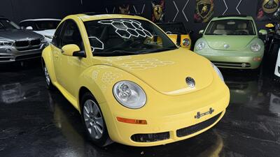 2009 Volkswagen Beetle COUPE COUPE SUPER LOW MILES 90K!!!! HARD COLOR TO FIND !!! SUN ROOF !! HTD SEATS!! CARFAX - Photo 5 - Pompano Beach, FL 33069