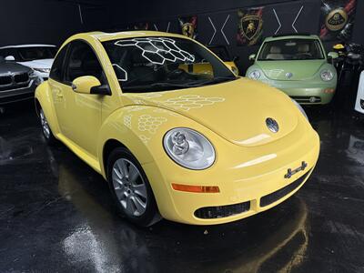 2009 Volkswagen Beetle COUPE COUPE SUPER LOW MILES 90K!!!! HARD COLOR TO FIND !!! SUN ROOF !! HTD SEATS!! CARFAX - Photo 2 - Pompano Beach, FL 33069