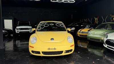 2009 Volkswagen Beetle COUPE COUPE SUPER LOW MILES 90K!!!! HARD COLOR TO FIND !!! SUN ROOF !! HTD SEATS!! CARFAX - Photo 23 - Pompano Beach, FL 33069