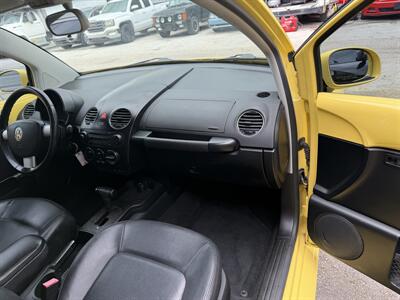 2009 Volkswagen Beetle COUPE COUPE SUPER LOW MILES 90K!!!! HARD COLOR TO FIND !!! SUN ROOF !! HTD SEATS!! CARFAX - Photo 38 - Pompano Beach, FL 33069
