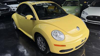 2009 Volkswagen Beetle COUPE COUPE SUPER LOW MILES 90K!!!! HARD COLOR TO FIND !!! SUN ROOF !! HTD SEATS!! CARFAX - Photo 20 - Pompano Beach, FL 33069