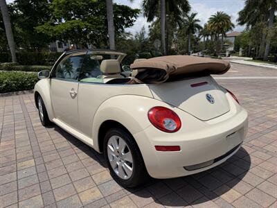 2010 Volkswagen Beetle Base PZEV WOW !! SUPER LOW MILES 80K !! BRAND NEW TOP !! HTD SEATS !! CALL NOW 954-902-9298 MATT . - Photo 14 - Pompano Beach, FL 33069