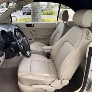 2010 Volkswagen Beetle Base PZEV WOW !! SUPER LOW MILES 80K !! BRAND NEW TOP !! HTD SEATS !! CALL NOW 954-902-9298 MATT . - Photo 64 - Pompano Beach, FL 33069