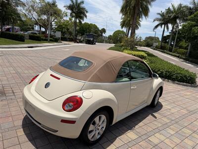 2010 Volkswagen Beetle Base PZEV WOW !! SUPER LOW MILES 80K !! BRAND NEW TOP !! HTD SEATS !! CALL NOW 954-902-9298 MATT . - Photo 38 - Pompano Beach, FL 33069