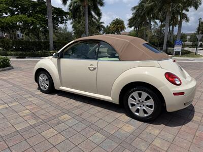 2010 Volkswagen Beetle Base PZEV WOW !! SUPER LOW MILES 80K !! BRAND NEW TOP !! HTD SEATS !! CALL NOW 954-902-9298 MATT . - Photo 11 - Pompano Beach, FL 33069