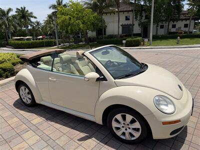 2010 Volkswagen Beetle Base PZEV WOW !! SUPER LOW MILES 80K !! BRAND NEW TOP !! HTD SEATS !! CALL NOW 954-902-9298 MATT . - Photo 13 - Pompano Beach, FL 33069
