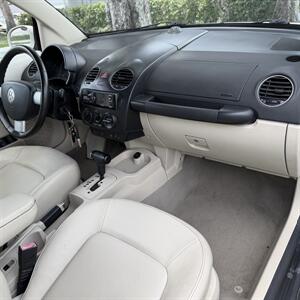 2010 Volkswagen Beetle Base PZEV WOW !! SUPER LOW MILES 80K !! BRAND NEW TOP !! HTD SEATS !! CALL NOW 954-902-9298 MATT . - Photo 51 - Pompano Beach, FL 33069