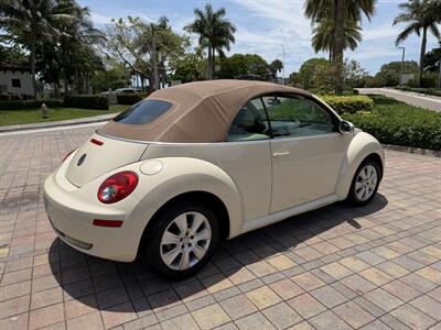 2010 Volkswagen Beetle Base PZEV WOW !! SUPER LOW MILES 80K !! BRAND NEW TOP !! HTD SEATS !! CALL NOW 954-902-9298 MATT . - Photo 32 - Pompano Beach, FL 33069
