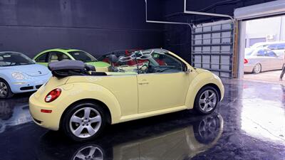 2006 Volkswagen Beetle 2.5 PZEV wow !! 59K MILES !! MELLOW YELLOW EXTREMELY HARD TO FIND !!! - Photo 21 - Pompano Beach, FL 33069