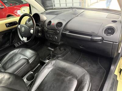 2006 Volkswagen Beetle 2.5 PZEV wow !! 59K MILES !! MELLOW YELLOW EXTREMELY HARD TO FIND !!! - Photo 25 - Pompano Beach, FL 33069