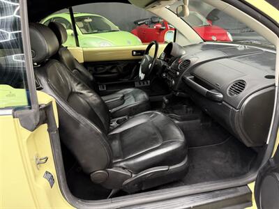 2006 Volkswagen Beetle 2.5 PZEV wow !! 59K MILES !! MELLOW YELLOW EXTREMELY HARD TO FIND !!! - Photo 47 - Pompano Beach, FL 33069