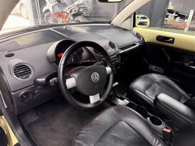 2006 Volkswagen Beetle 2.5 PZEV wow !! 59K MILES !! MELLOW YELLOW EXTREMELY HARD TO FIND !!! - Photo 54 - Pompano Beach, FL 33069