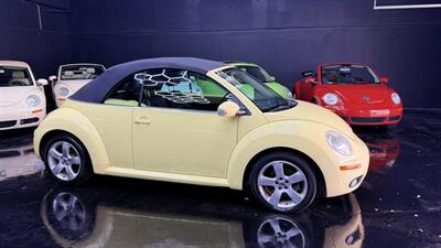 2006 Volkswagen Beetle 2.5 PZEV wow !! 59K MILES !! MELLOW YELLOW EXTREMELY HARD TO FIND !!! - Photo 39 - Pompano Beach, FL 33069