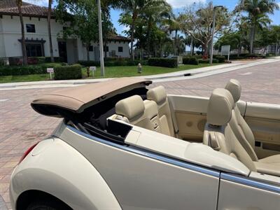 2009 Volkswagen Beetle Base PZEV  convertible - Photo 14 - Pompano Beach, FL 33069