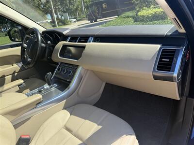 2017 Land Rover Range Rover Sport SE WOW !! ONLY 89K MILES !!! CRAZY SERVICED RECORDS 27 !! NAVIGATION CARFAX CERTIFIED !!! - Photo 42 - Pompano Beach, FL 33069
