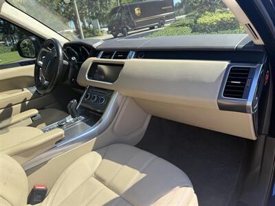 2017 Land Rover Range Rover Sport SE WOW !! ONLY 89K MILES !!! CRAZY SERVICED RECORDS 27 !! NAVIGATION CARFAX CERTIFIED !!! - Photo 43 - Pompano Beach, FL 33069