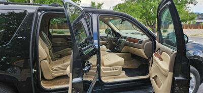2007 GMC Yukon XL SLT   - Photo 9 - Golden, CO 80401