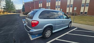 2003 Chrysler Town & Country Limited Handicap Van - Photo 8 - Golden, CO 80401