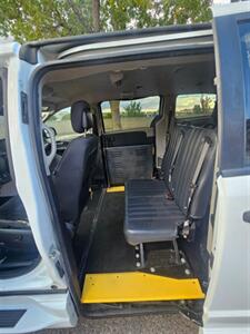 2019 Dodge Grand Caravan SE Handicap Van - Photo 11 - Golden, CO 80401
