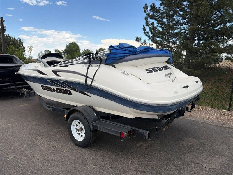 2000 Sea-Doo Challenger 2000 240 Mercury V6 Jet Drive   - Photo 1 - Golden, CO 80401